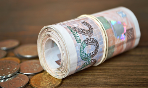 Uoči uvođenja eura u optjecaju sve manje gotovine: Građani su prošli mjesec u banke donijeli 3,7 milijardi kuna