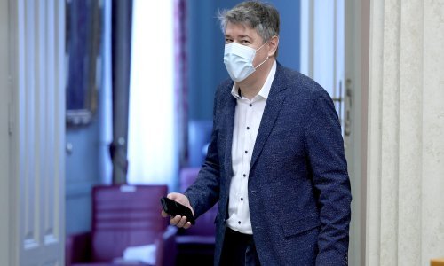 Lalovac upozorava Vladu: 'Građani bi izlaz mogli tražiti u prešućenim minusima'