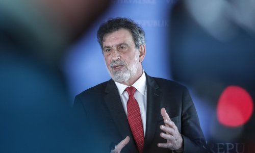 Fuchs komentirao kako stvari stoje s podjelom testova za učenike te otkrio: Razgovaramo o poskupljenju hrane u studentskim menzama