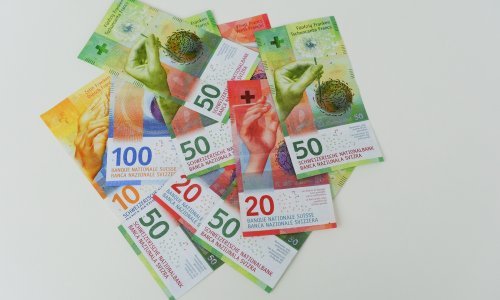 Slovenija donijela zakon o 'švicarskim' kreditima, banke tvrde da je neustavan