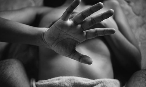 Oko 20 posto djevojčica je spolno zlostavljano