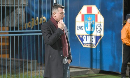 [VIDEO] Zoran Zekić: Molim vas, nemojte me više pitati za to, jer duple premije nema. Premija je kad trener odluči počastiti janjcem...