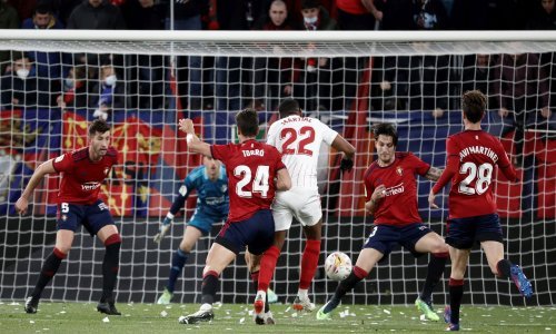 Penal Ivana Rakitića završio u rukama Sergija Herrere; da je zabio Sevilla bi došla samo na bod od vodećeg Reala