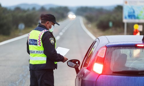 Muškarac u Zadru si s računa firme isplatio više od 350 tisuća kuna, a malverzacijama je izvukao još 100 tisuća