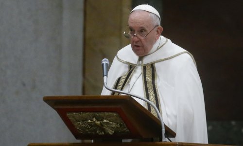 Papa Franjo: Bacanje plastike u more je zločin. Talijanski ribari su mi rekli da su u Jadranskom moru pronašli tone plastike...