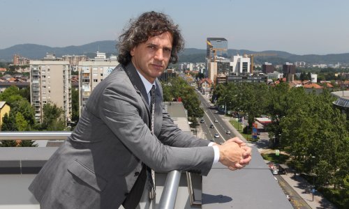 Šesnaest godina bio je na čelu slovenskog energetskog diva, sve dok ga Janša nije otjerao iz fotelje. Sad mu je uzvratio. Tko je Robert Golob