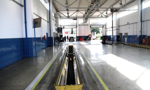 U stanici za tehnički pregled izvadio potvrdu o kilometrima automobila koji prodaje pa je odlučio falsificirati