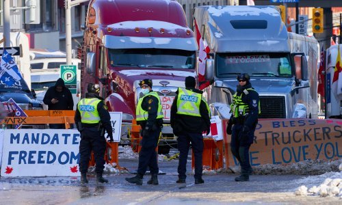 Vozači kamiona blokirali granični prijelaz sa SAD-om zbog obveze cijepljenja