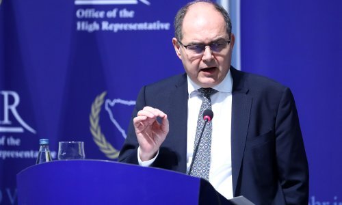 Schmidt upozorava vlasti Republike Srpske na njihovo kršenje sporazuma