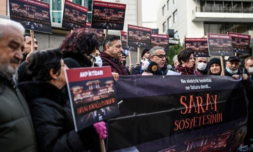 Prosvjedi u Turskoj zbog poskupljenja energenata: 'Osuđeni smo na siromaštvo, mrak i smrzavanje'