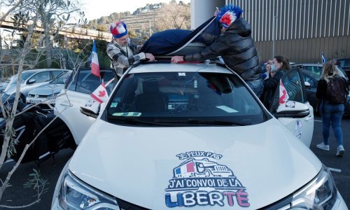 [FOTO] Francuzi odlučili kopirati kanadske prosvjede, no brzo je došla zabrana policije