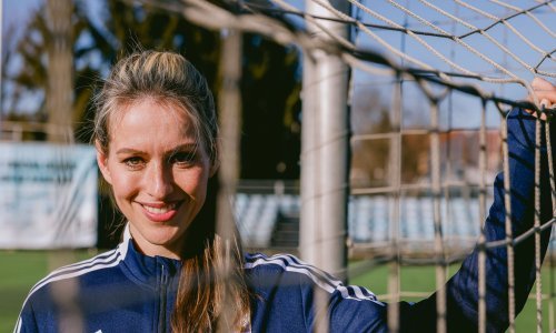 [FOTO] Trenirala je muškarce i žene, a nosi titulu doktorice nogometa: Upoznajte Križevčanku Tihanu Nemčić, kojoj je 'najvažnija sporedna stvar na svijetu' posao, ljubav i hobi