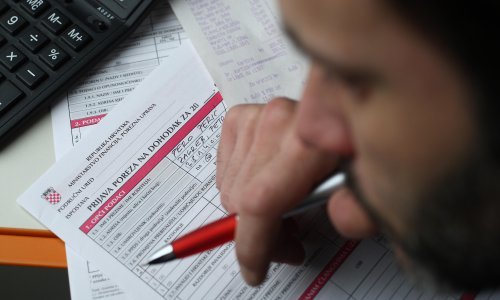 Gastarbajteri u panici nakon poziva da plate porez u Hrvatskoj, pokrenute i prve ovrhe: 'Uzet će nam stanove i kuće'