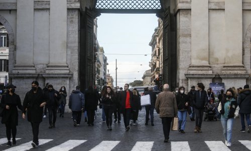 Italija popustila neke mjere: Od danas bez maski na otvorenome