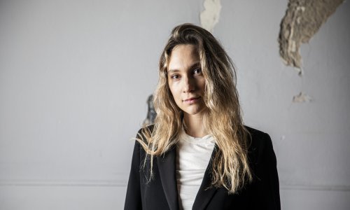 Redateljica Judita Gamulin o svom debitantskom dugometražnom filmu koji je smjestila u trgovački centar: Konzumerizam i institucija obitelji toliko su isprepleteni da se više ne zna tko koga održava na životu