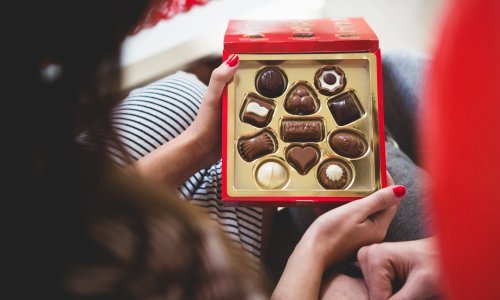 Ljubav stvarno ide kroz želudac: Pronašli smo najslađe poklone ovog Valentinova