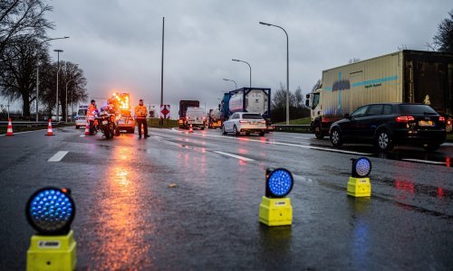 [FOTO] Belgijska policija provodi red: Zaustavili već 30-ak vozila koja su u 'konvoju slobode' pokušala ući u Bruxelles
