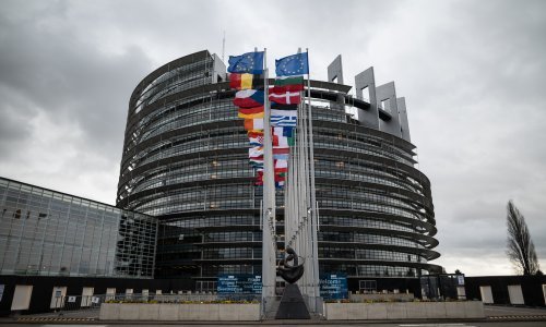Zabranjeni prosvjedi protiv covid potvrda kod Europskog parlamenta u Strasbourgu