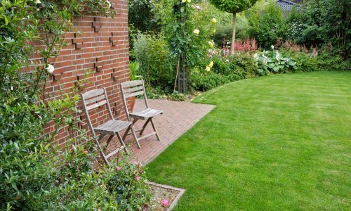 Trava ne mora biti zelenija u susjedovu dvorištu: Uz ove savjete ukrasite vrt najljepšim travnjakom do sada