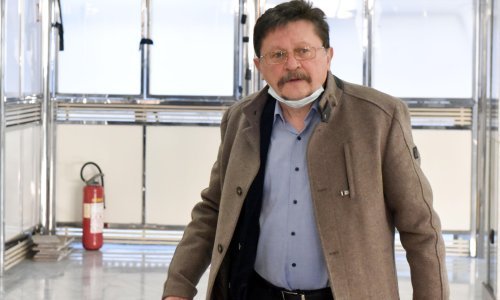 Ribić je ljut: Zašto Vlada nudi samo dva posto zaposlenim u javnim službama kad novca ima