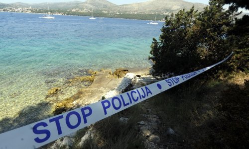 Policija na plaži u Podstrani pronašla mrtvo tijelo