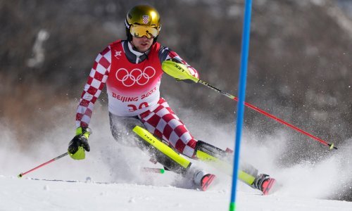 Olimpijski slalom; Strloz vodeći nakon prve vožnje, Hrvati vrlo dobri - Kolega 18. Zubčić 21., Vidović 26.