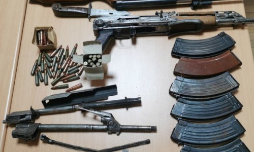 Bombe, automatska puška, speed, marihuana i gomila municije otkriveni u kući kod Cavtata, jedna osoba je uhićena