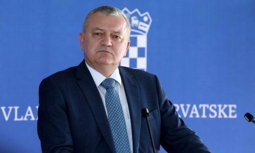 [FOTO/VIDEO] Horvat: Tko je premijer u Bruxellesu, jasno je pokazao i dokazao jučer