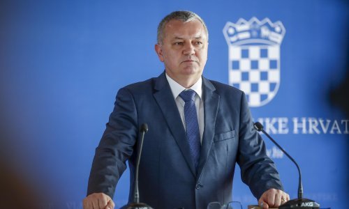 Premijer Plenković razriješio dužnosti ministra Horvata!