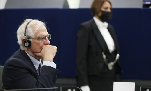 Borell: EU podržava sastanak na vrhu Bidena i Putina o Ukrajini