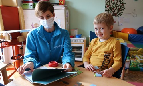 Godinu dana svakodnevne podrške djeci s teškoćama i njihovim obiteljima nakon potresa