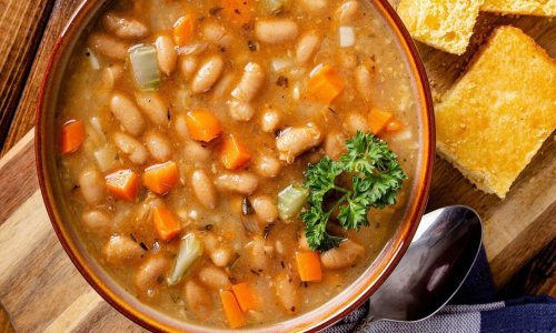 Isplativo, količinski izdašno, brzo gotovo i tako fino: Recept za grah varivo koji ćete jednostavno obožavati