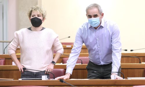 Kekin o smjeni ministara: Nije riječ o akutnoj upali zuba već kroničnoj neizlječivoj bolesti koja se zove korupcija