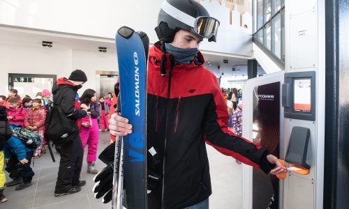 Skijanje pod maskama na Sljemenu u utorak