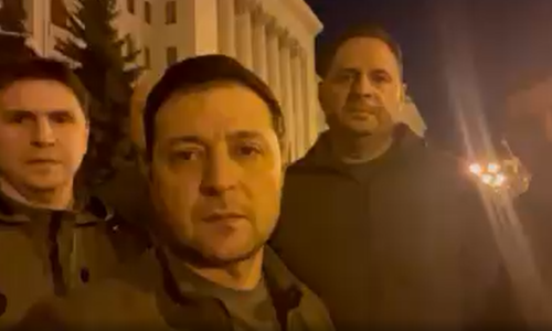 [VIDEO] Zelenskij se javio iz Kijeva: 'Tu smo, branimo Ukrajinu!'