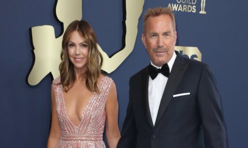 Rijetko se pojavljuje u javnosti, a još manje s njom: Kevin Costner ukrao pozornost sa zgodnom suprugom