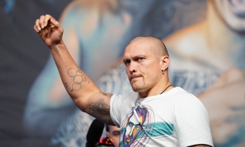 [FOTO] Svjetski prvak Usik uzeo oružje u ruke: Moja duša pripada Bogu, a tijelo i čast domovini Ukrajini i mojoj obitelji