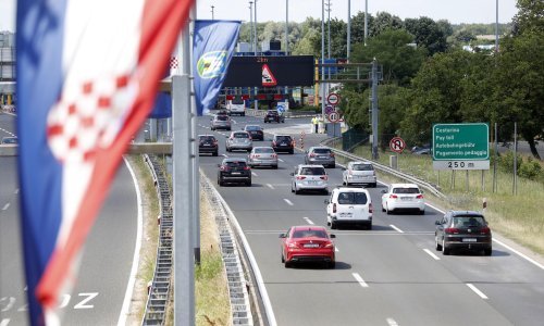 Policija presretačem ulovila muškarca koji je na A1 potegnuo 250 km/h, a bio je i pijan