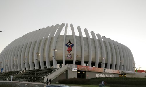 Udarna vijest! Spiderman viđen na ulicama zagreba!