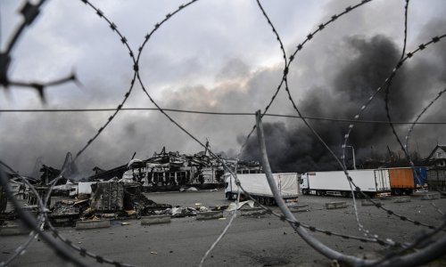 Uznemirujuća snimka: Dopisnik Sky Newsa iz Kijeva pogođen metkom u leđa