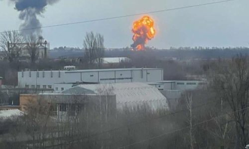 [VIDEO/FOTO] Rusi krstarećim raketama uništili civilni aerodrom 250 km zapadno od Kijeva. Zelenski bijesan: Zašto!?