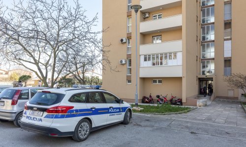 Sin osumnjičen za ubojstvo majke u Puli pobjegao izvan Hrvatske, policija se dala u međunarodnu potragu