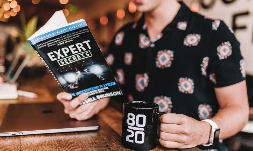 Slušajte druge, ne pametujte