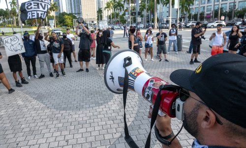 Bivši vođa Proud Boysa uhićen za planiranje nereda na Kapitolu