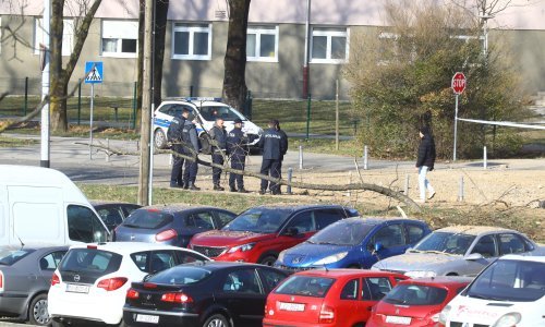 Zagrebačka policija: Građani mogu izvesti svoja vozila s Jaruna