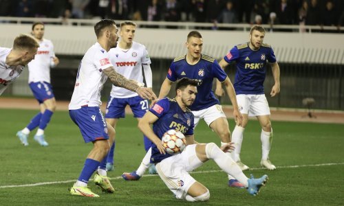 [VIDEO/FOTO] Nogometaši Hajduka i Dinama ostali dužnici u derbiju HT Prve lige; spektakularna atmosfera na Poljudu, ali bez golova