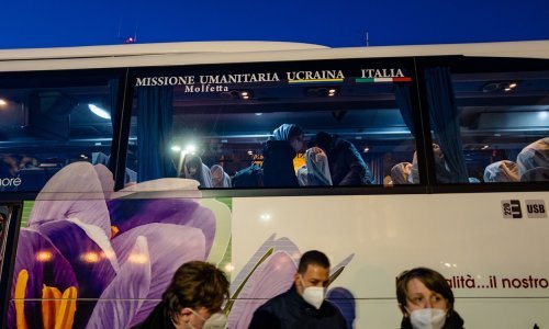 Autobus s ukrajinskim izbjeglicama sletio s ceste, poginula 32-godišnjakinja