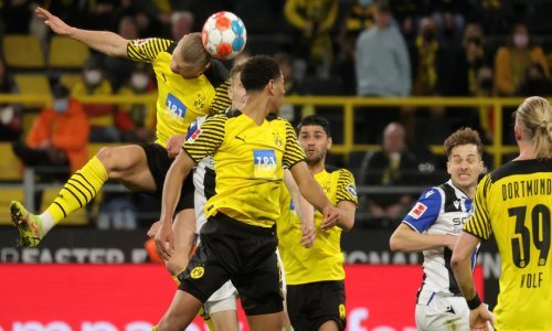 Borussija (D) minimalnom pobjedom održala priključak s vodećim Bayernom; Red Bull Leipzig utrpao čak šest golova