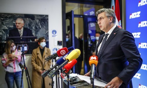 Plenković: Točno je da je na letjelici bio eksploziv, neka vrsta bombe. Sutra će francuski zrakoplov nadletjeti Hrvatsku