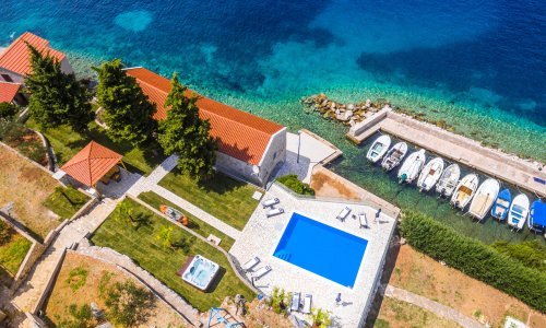 [FOTO] Tražite posao? Vlasnik luksuzne vile na Korčuli traži dvoje ljudi koji će testirati njene sadržaje prije dolaska turista